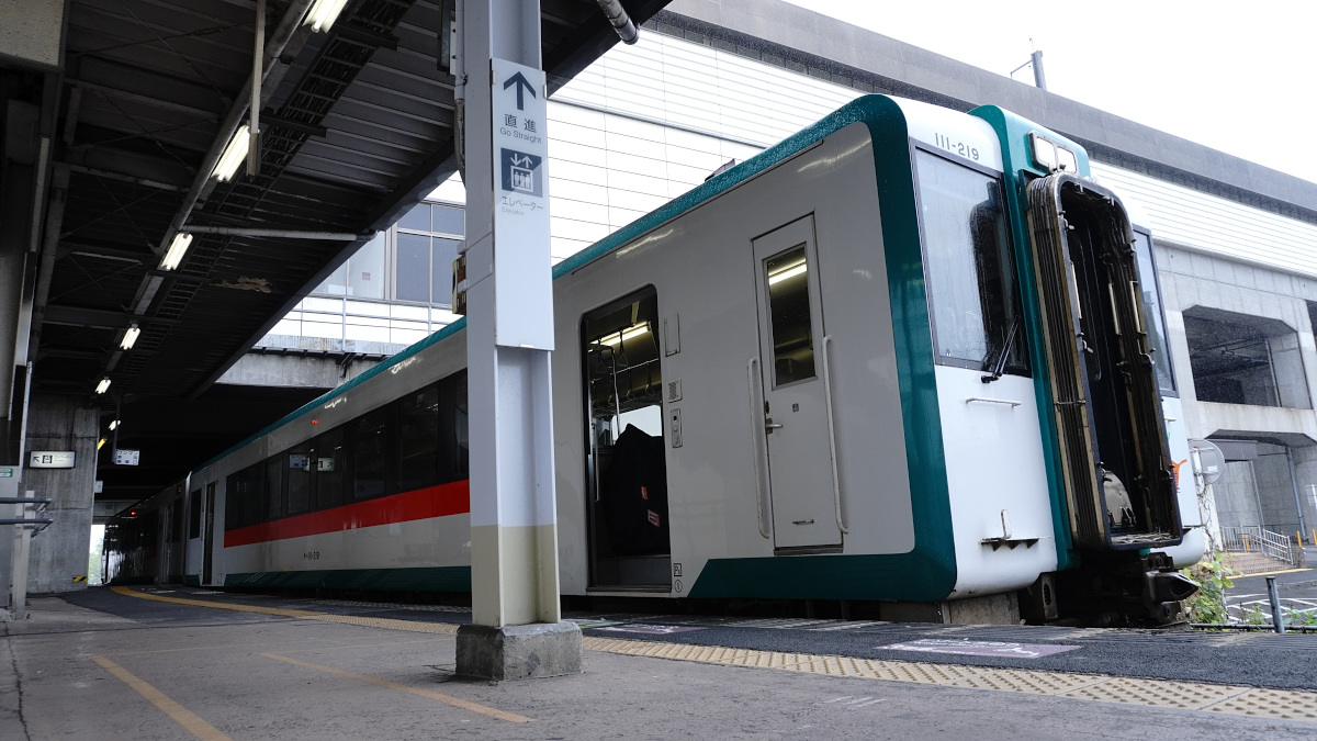 古川駅からは陸羽東線で輪行移動。2両編成の車両は旅気分を盛り上げる