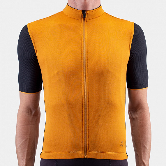 イザドア ブランドを代表するSignature Cycling Jerseyと