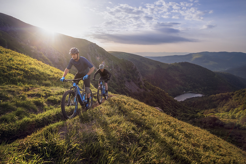 マウンテンバイクの楽しさをより多くの人に届けるE-MTB