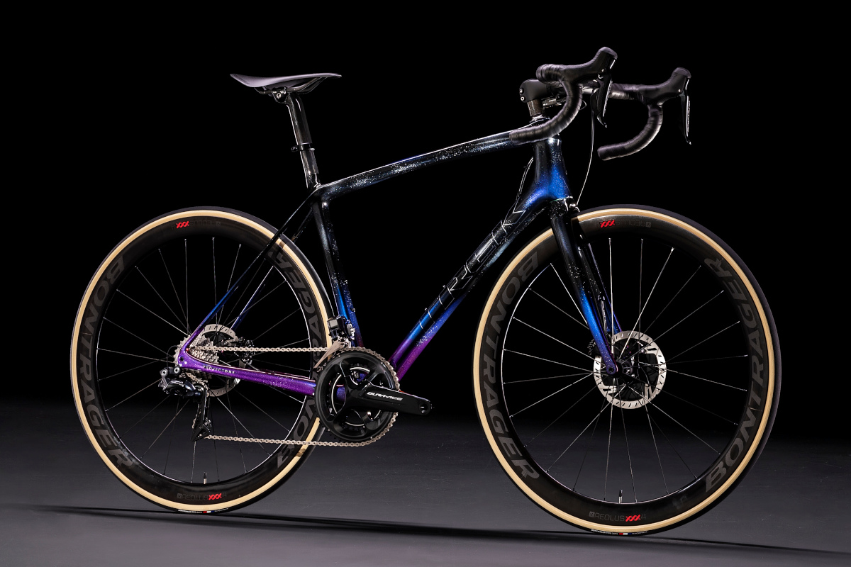トレック Emonda(Cosmos)