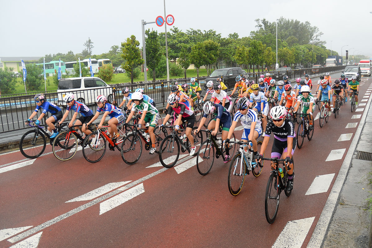 沖縄で開催された2019年インターハイの女子ロードレース