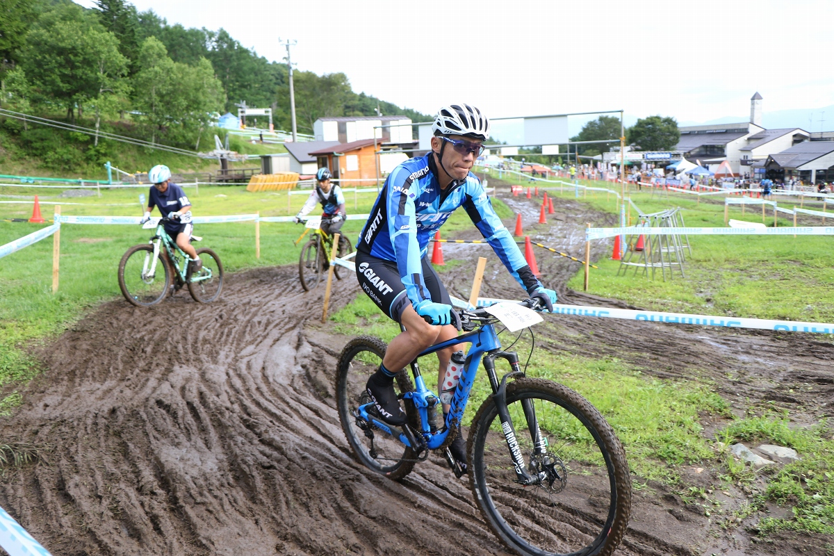 ジャイアントの門田選手もキッズをサポート