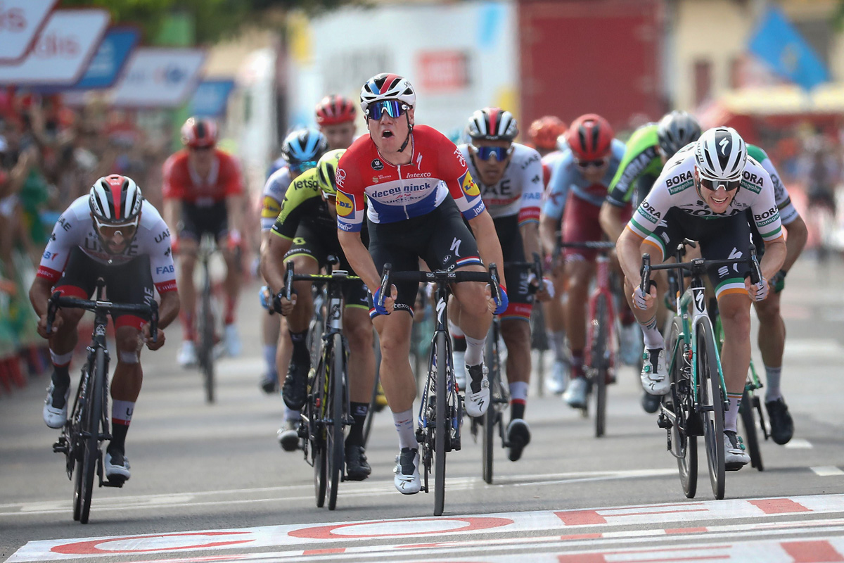 その差わずかに数センチ ベネットを僅差で破ったヤコブセンがステージ初優勝 ブエルタ ア エスパーニャ19第4ステージ Cyclowired