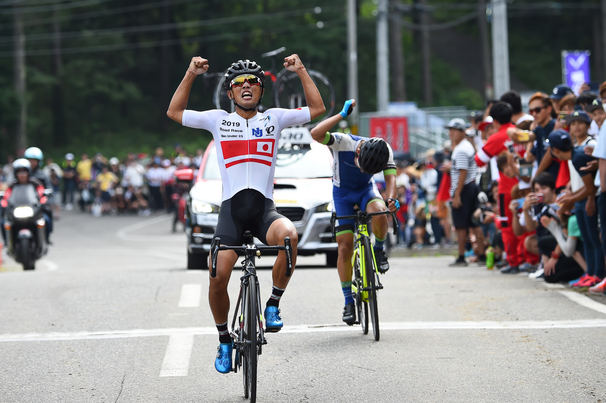 男子は武山晃輔 女子は福田咲絵が共に2度目のインカレロード優勝 中央大学が男子総合初優勝 全日本大学対抗選手権自転車競技大会 インカレ19 Cyclowired