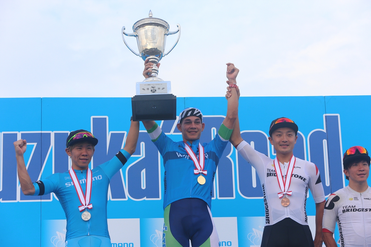シマノ鈴鹿ロードレースクラシック男子 表彰式