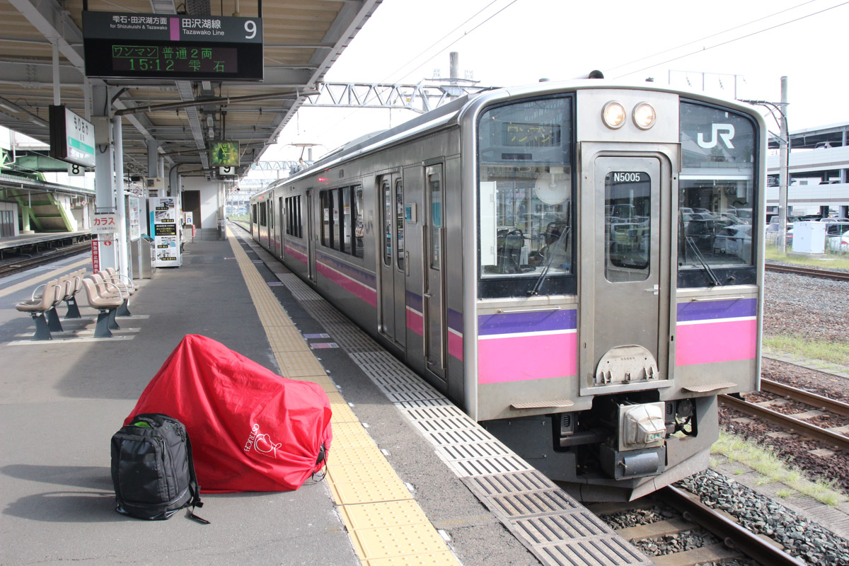 盛岡駅からは田沢湖線のローカルな列車に乗り換えて雫石へ
