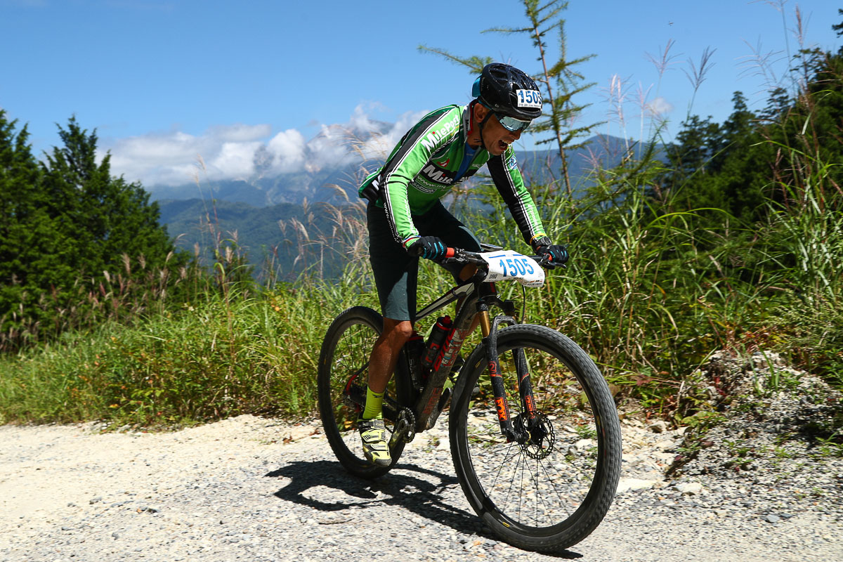 シングルスピードで100kmクラス総合2位になった國井敏夫（マイルポストR）