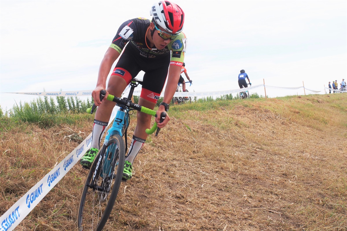 C1 序盤から安定した走りを見せる積田連(SNEL CYCLOCROSS TEAM)