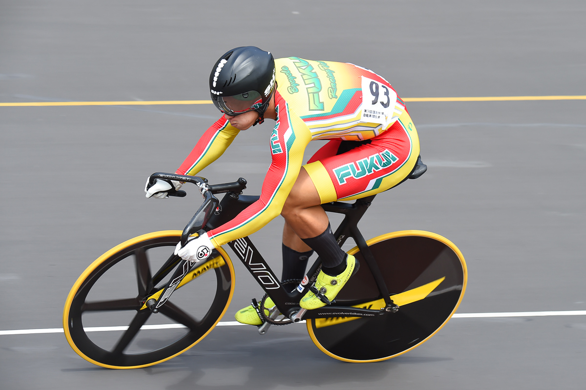 スプリント予選成年男子 1位 上杉嘉槻(福井県) 10秒555
