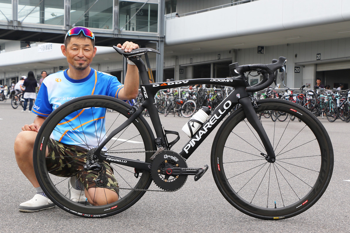 鈴木雅彦さん(Team DADDY) ピナレロ DOGMA F12