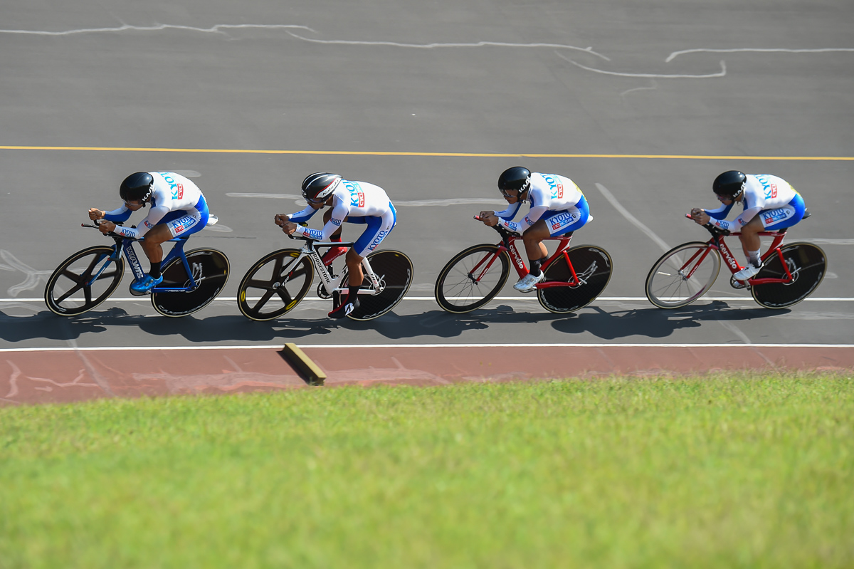 男子4kmチーム・パーシュート決勝 2位 京都府（草場、孫崎、四宮、岡本）