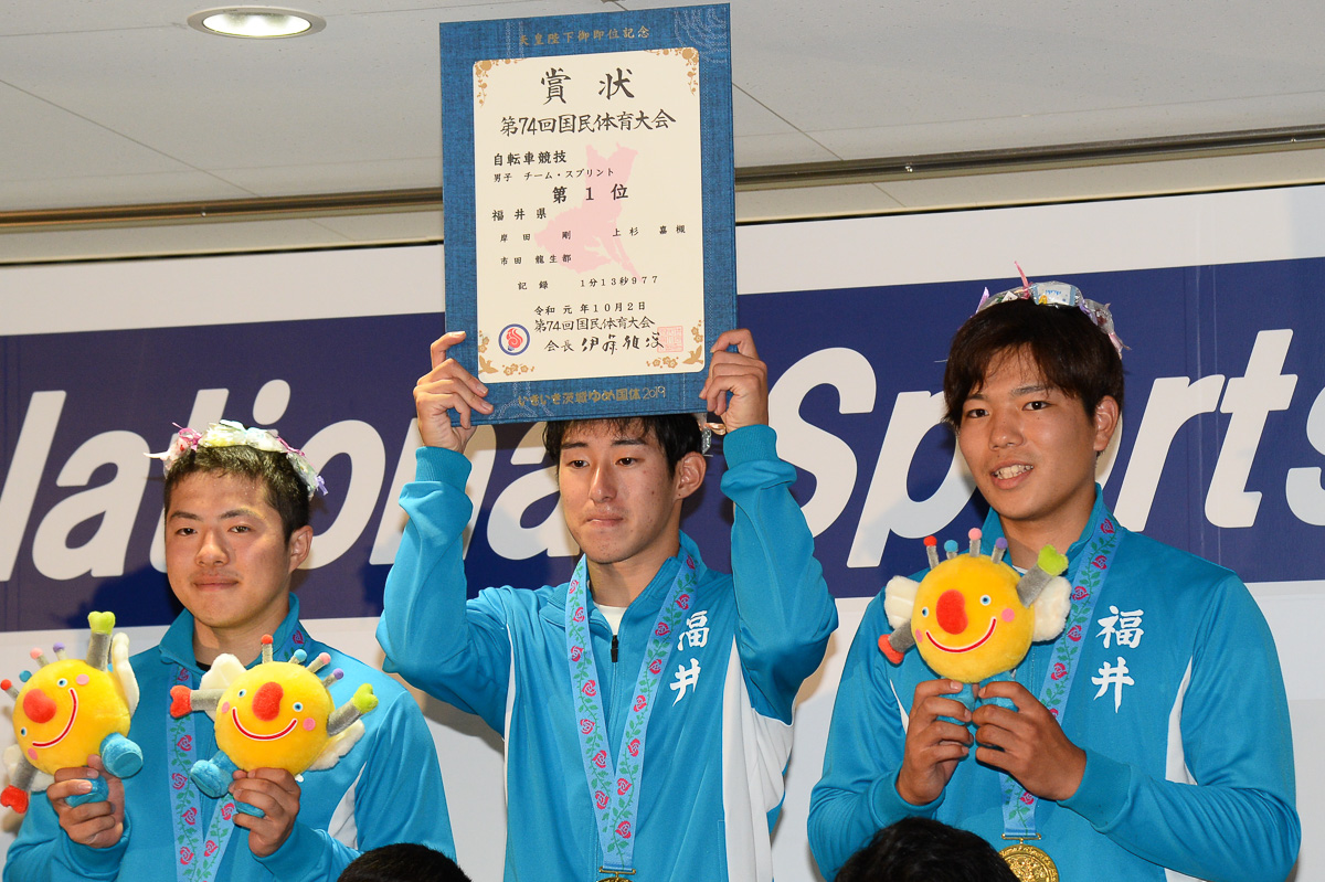 男子チームスプリント　2連覇を達成した福井県チーム