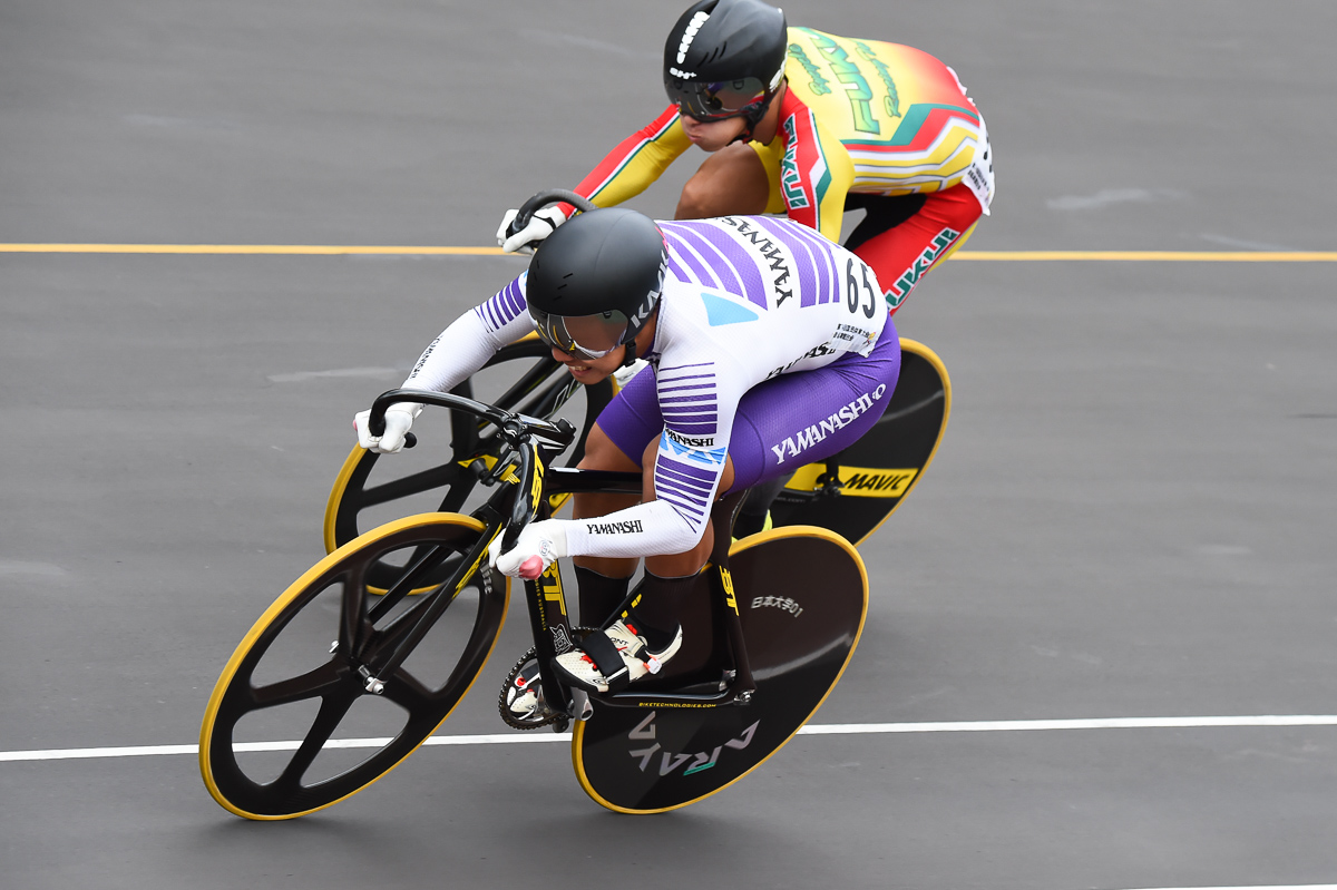 成年男子スプリント決勝 中島詩音 山梨県 と上杉嘉槻 福井県 の対戦 Cyclowired