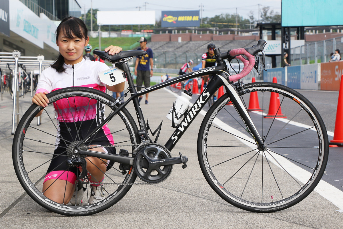 安藤奏子さん(チームスクアドラ) スペシャライズド S-WORKS AMIRA SL4