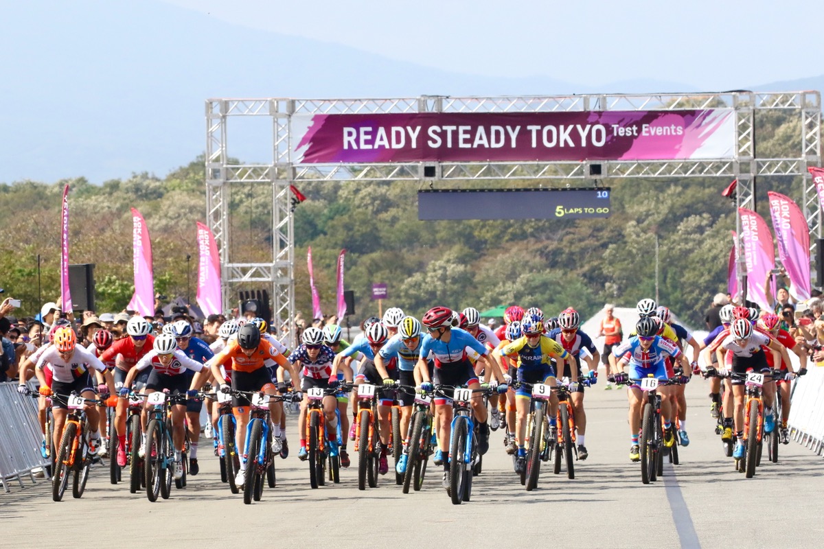 日本CSCの新XCコースのこけら落としとなったREADY STEADY TOKYO MTB女子がスタート