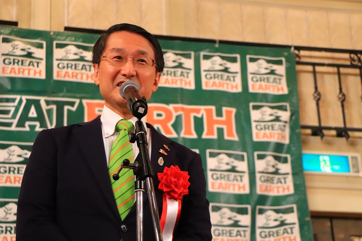 鳥取県の平井知事がご挨拶