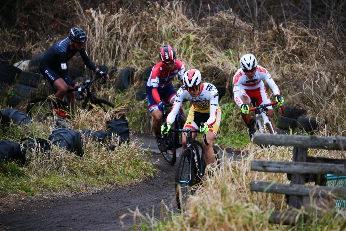 男子エリート　1周目にレースをリードする織田聖（弱虫ペダルサイクリングチーム）