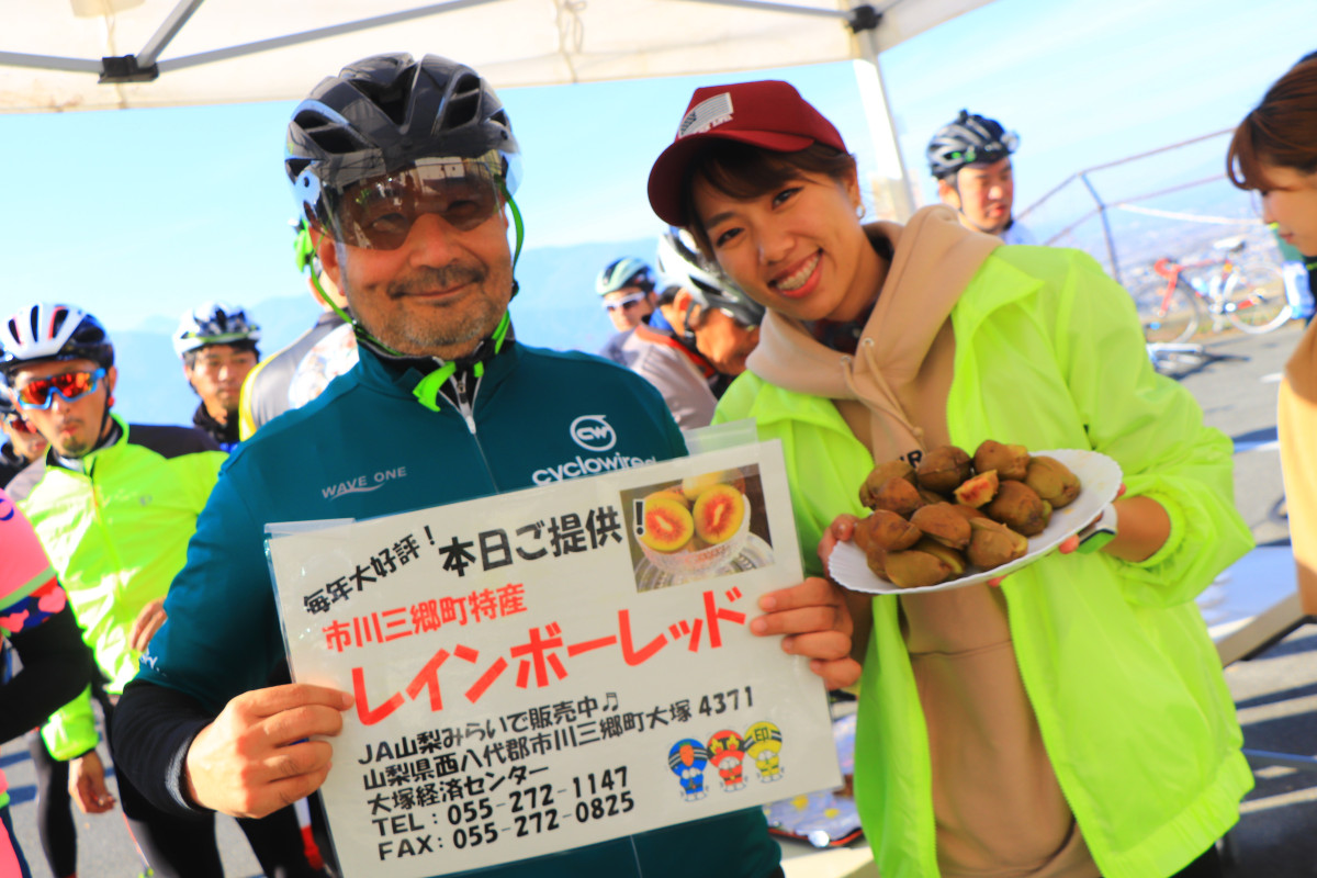 このキウイは美味かったな!と太鼓判を押すレインボーレッド