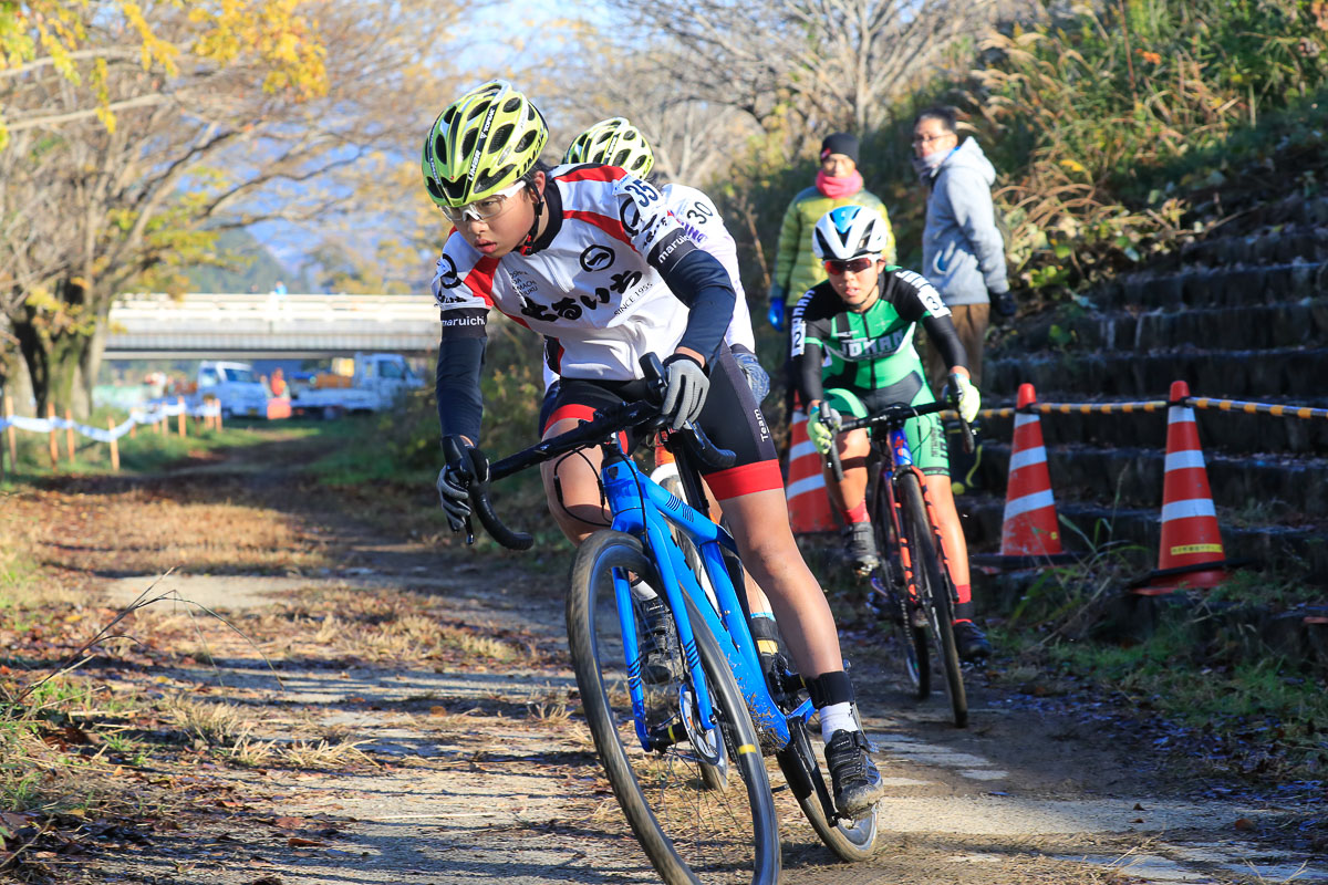 女子U15で優勝した日吉愛華（LimitedTeam846まるいち）