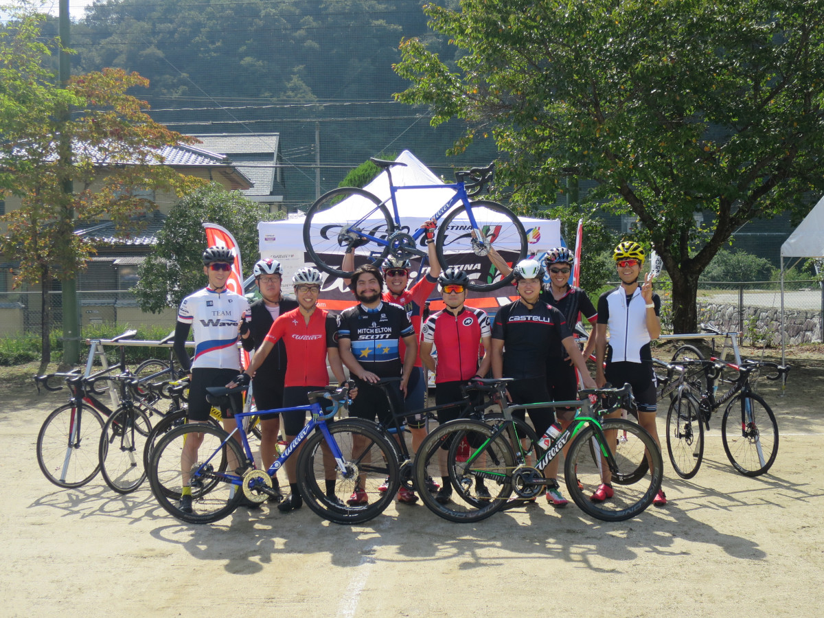 10月5日 岡山県総社市のウェーブバイクス総社店にて