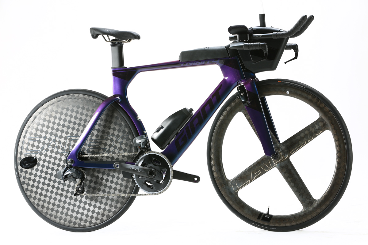 4バトンホイール「CADEX 4-SPOKE AERO」とディスクホイール「CADEX AERO DISC」。こちらもトッププロと共に鍛え上げられた製品だ