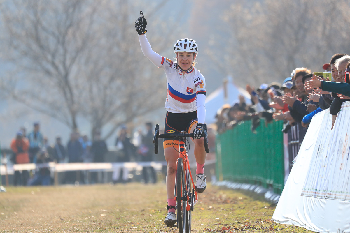 優勝したジャンカ・ケセグステブコア（スロバキア、OUTSITERZ cycling）