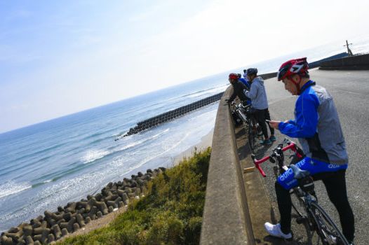 海と山どちらも楽しめる自然豊かなコースレイアウト