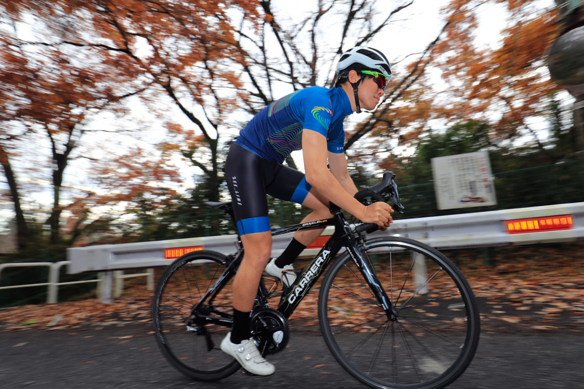 「タイトではなく、ルーズすぎないバランスの良いジャージ」高木三千成