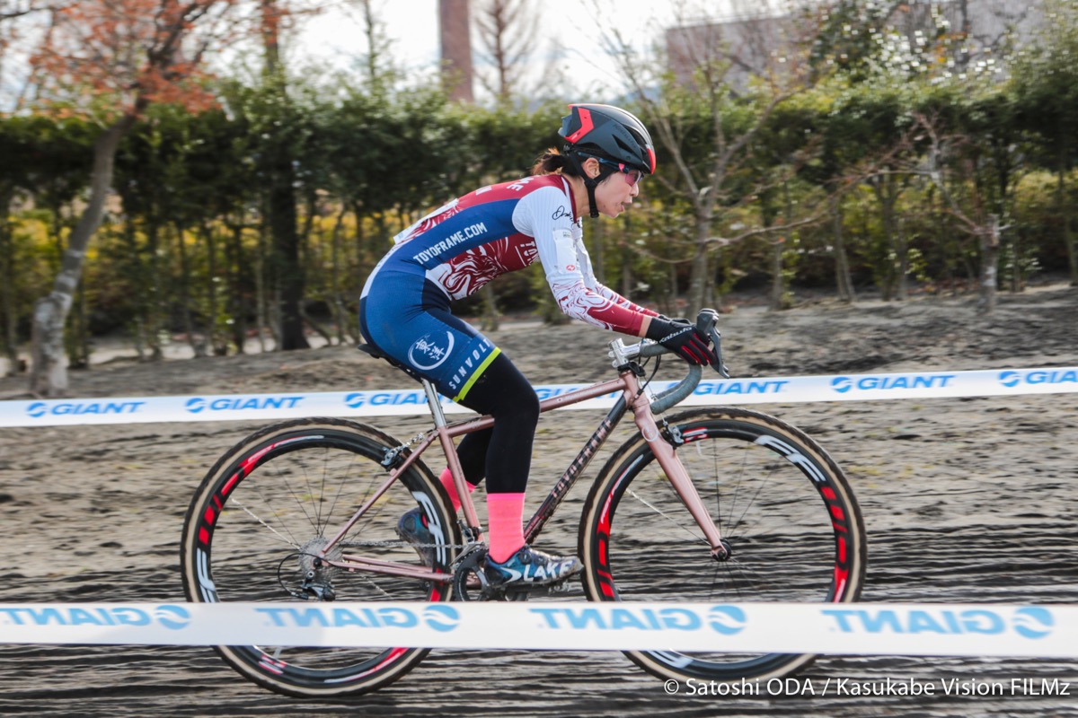 UCI Women Elite 2位西山みゆき(Toyo Frame Field Model)