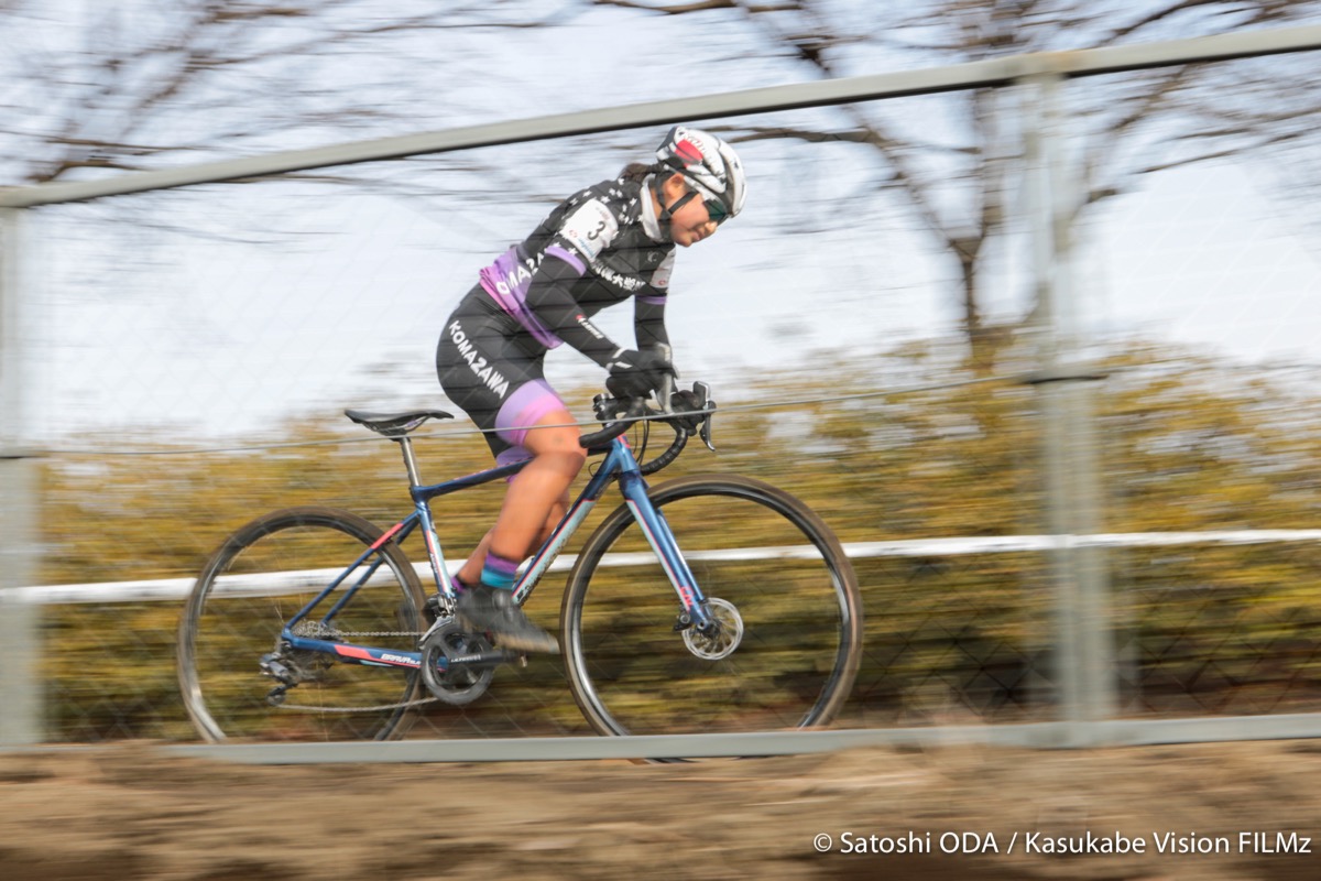 UCI Women Elite 3位渡部華雅(駒澤大学高等学校)