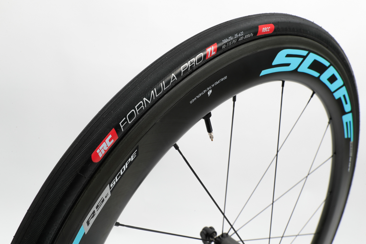 IRCのコアモデル「Formula Pro Tubeless RBCC」