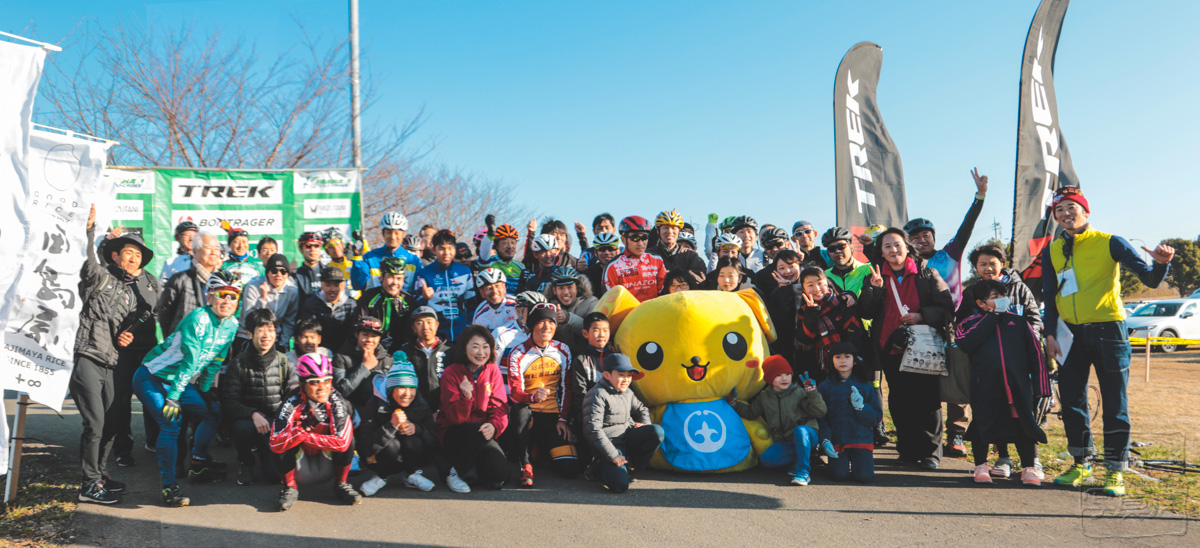 開会式終了後に行われた集合写真撮影