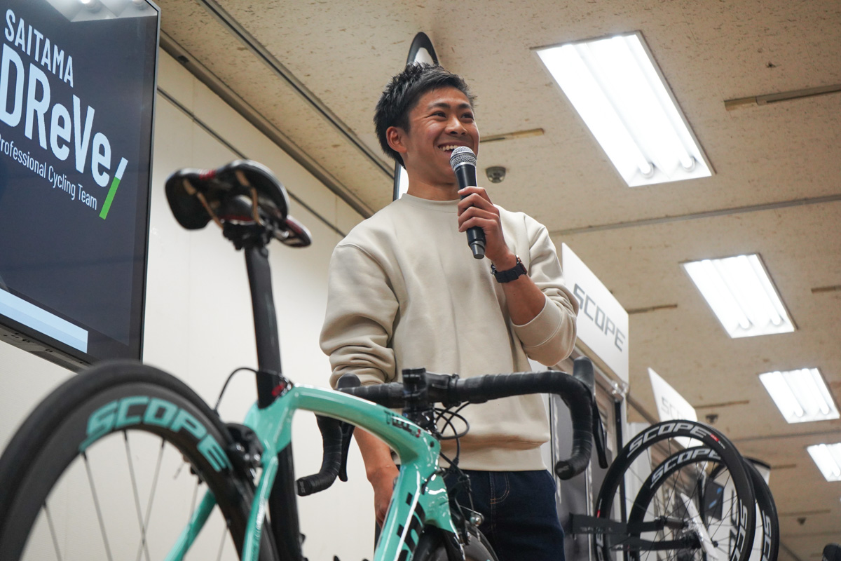 昨年までイタリアで活動していた小野康太郎選手がトークショーを行った