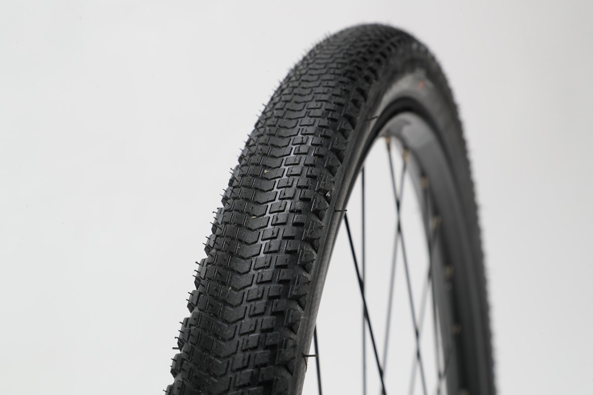 ミックスorハードで選べるピレリのグラベル Cxチューブレスタイヤ Cinturato Gravel Cross 製品インプレッション Cyclowired