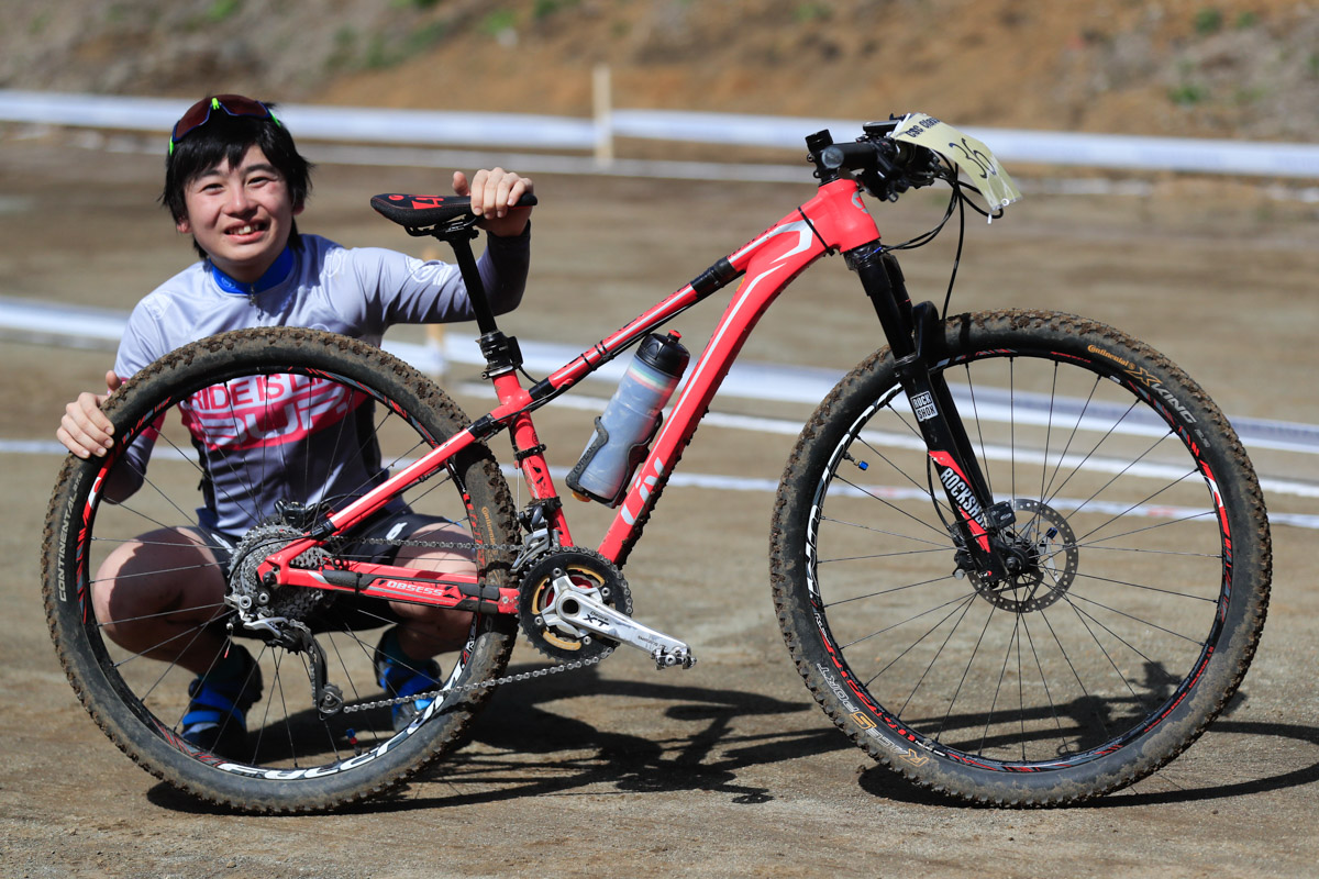 アドバンス男子優勝 高橋翔(cycleclub3UP) Liv OBSESS SLR