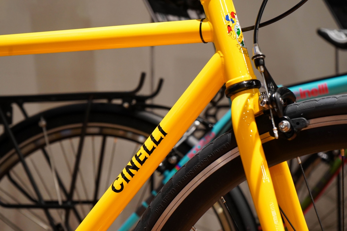 チネリ Gazzetta シンプルなカラーリングとなったクロモリピストフレーム 新製品情報 Cyclowired