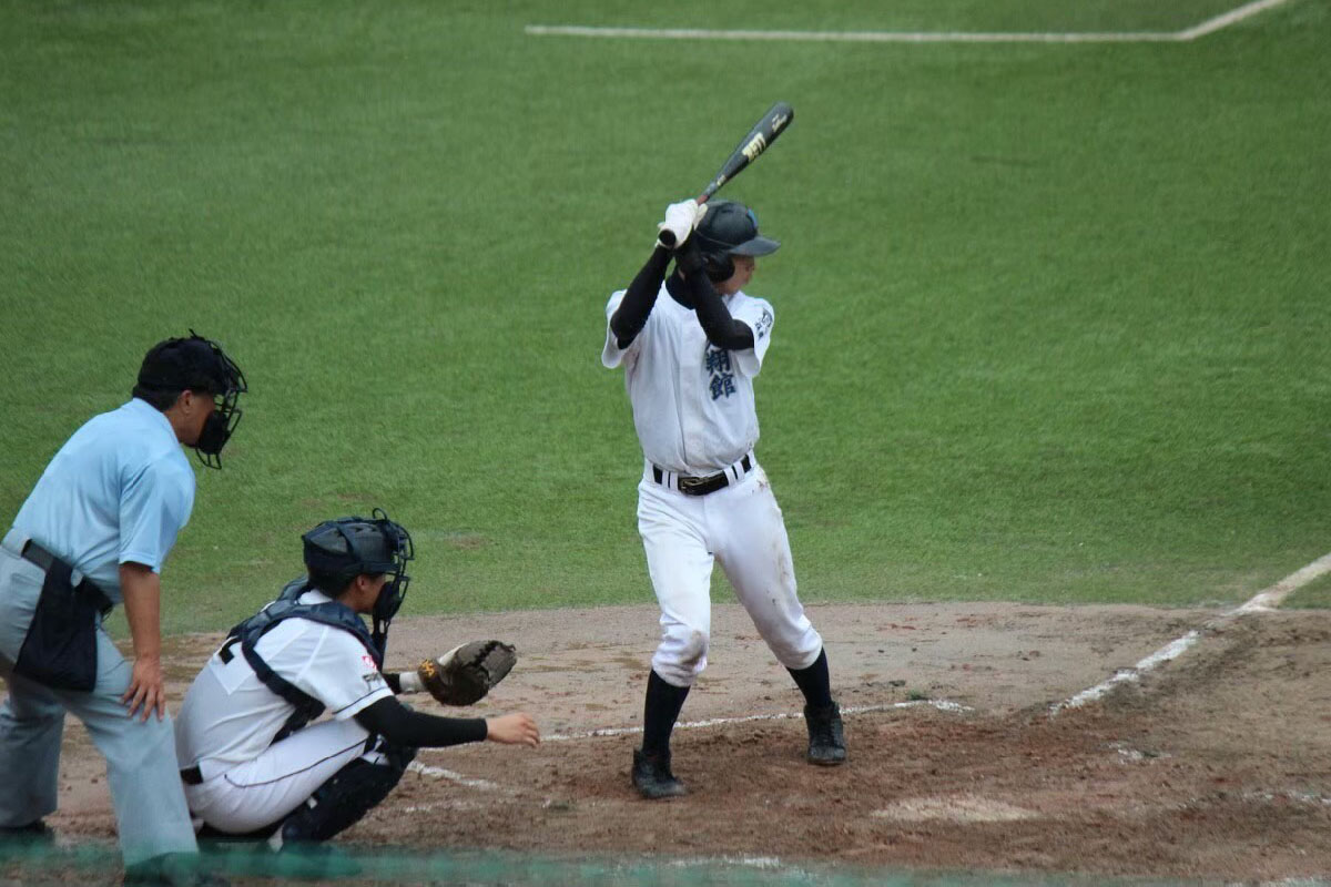 高校最後の年は毎日素振り500回の自主トレをやっていたという中田拓也