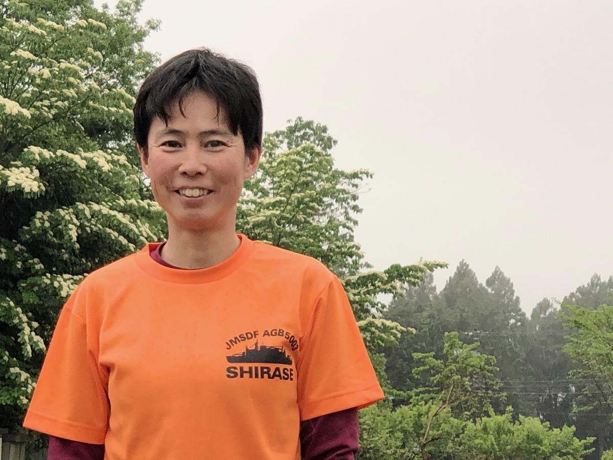 宮内佐季子さん Tシャツには南極観測船SHIRASE（しらせ）のネームが