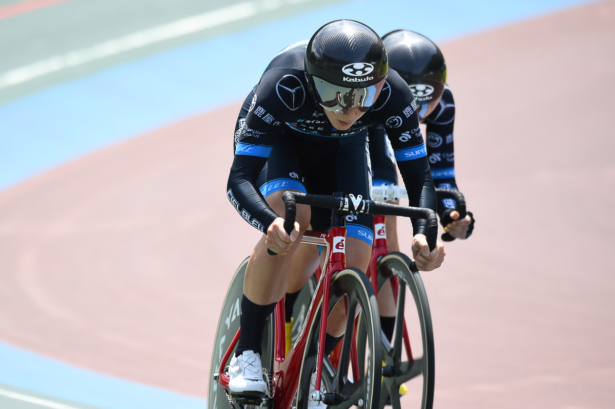 女子チームスプリント　実業団新記録で優勝したシエルブルー鹿屋