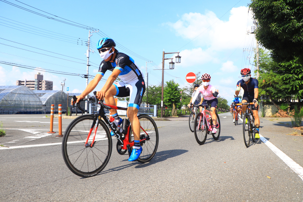 今中さんを先頭に勝沼方面へと走りだしました