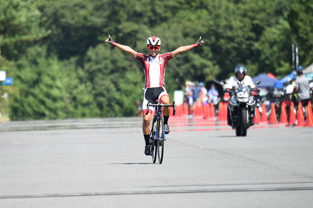 Y（ユース）村上裕次郎（松山工業高校）が優勝