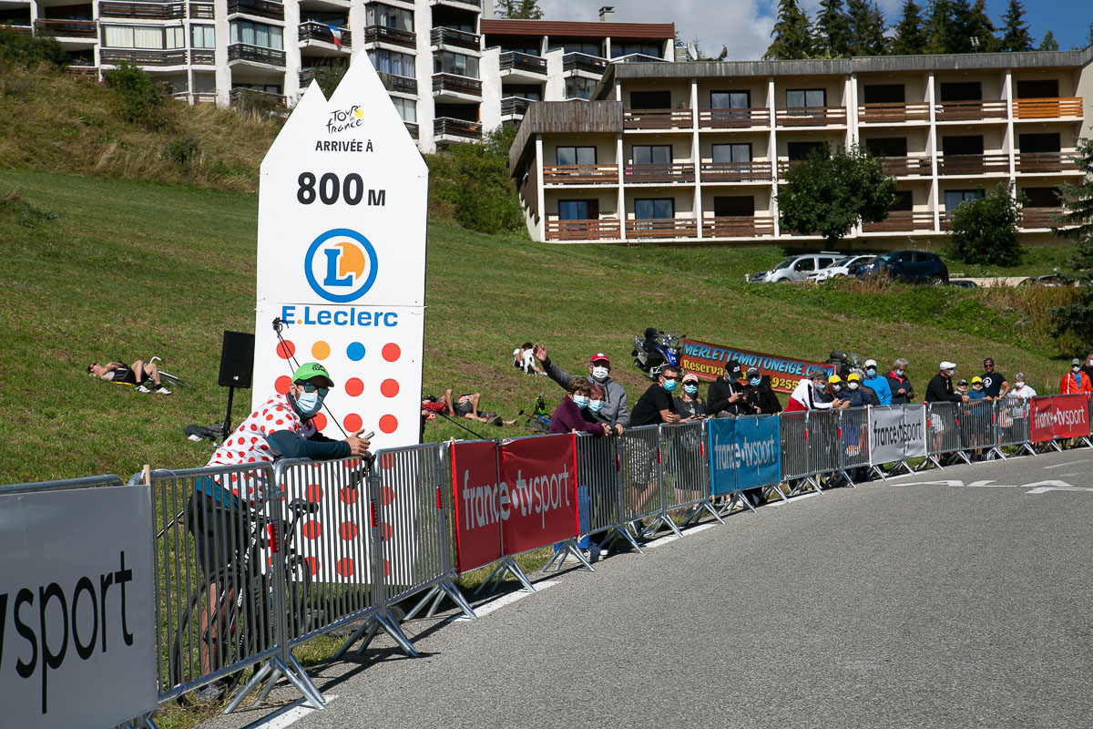 山岳ステージのラスト500mでもこの観客の少なさ