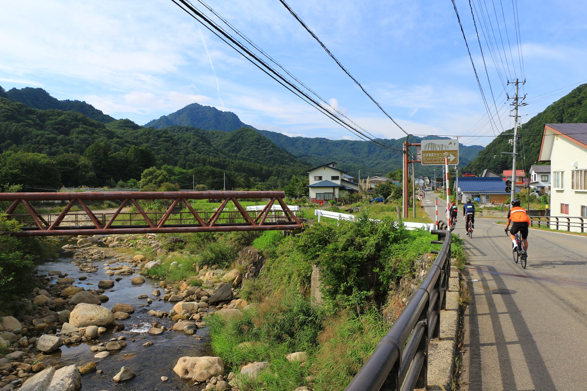 美しい山と川を観ると心が穏やかになりますね