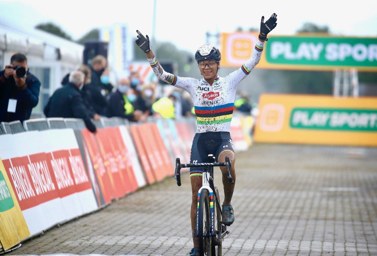 開幕戦で勝利を挙げたセイリン・アルバラード(オランダ、アルペシン・フェニックス)