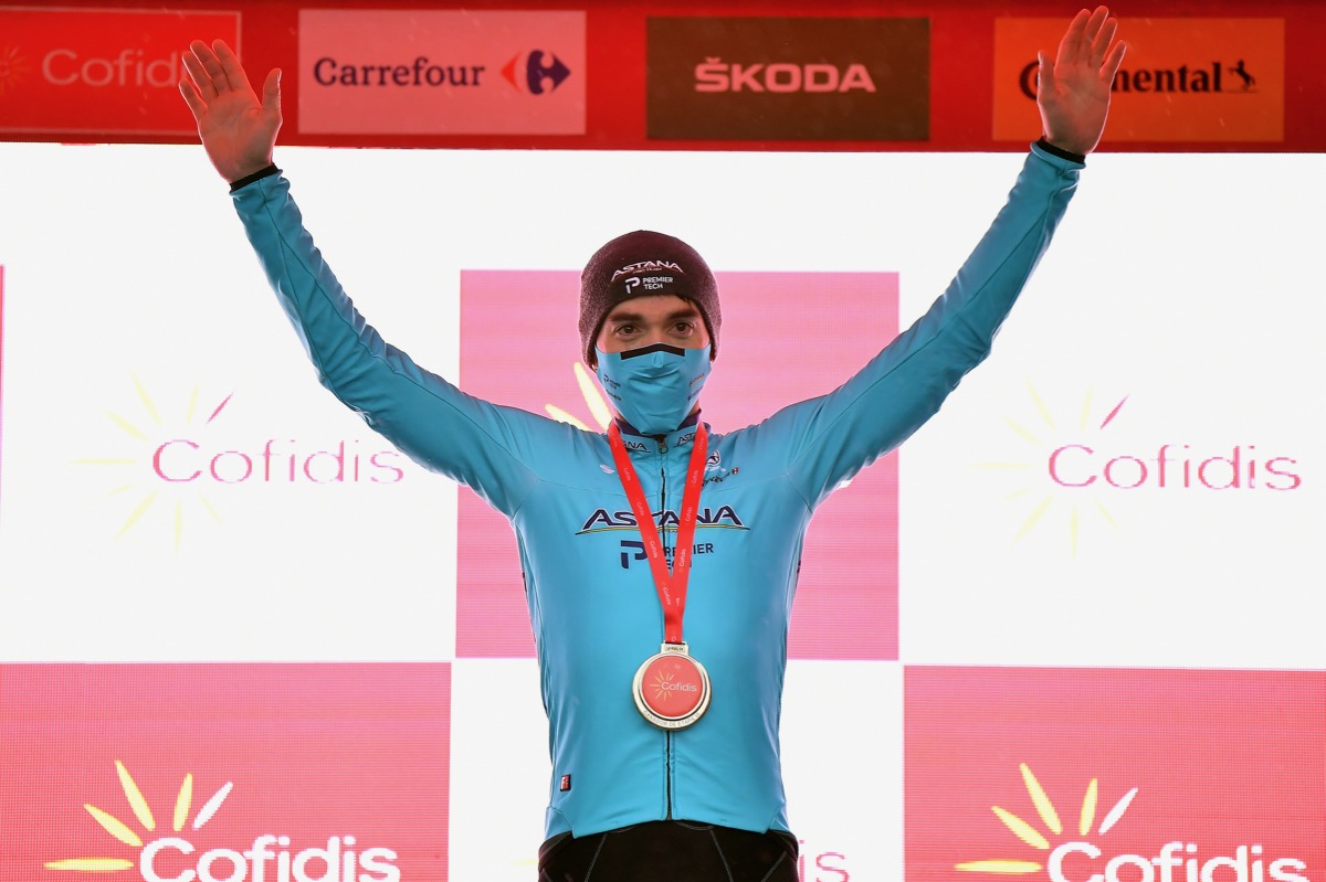 全ての三大グランツールでステージ優勝を挙げた100人目の選手となったヨン・イサギレ(スペイン、アスタナ)
