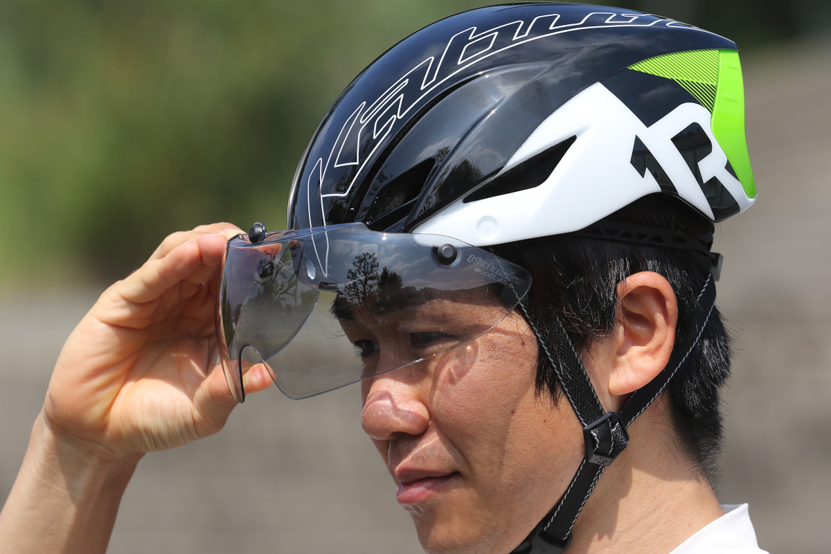 眼鏡を使用するサイクリストには便利なシールドを併用できる