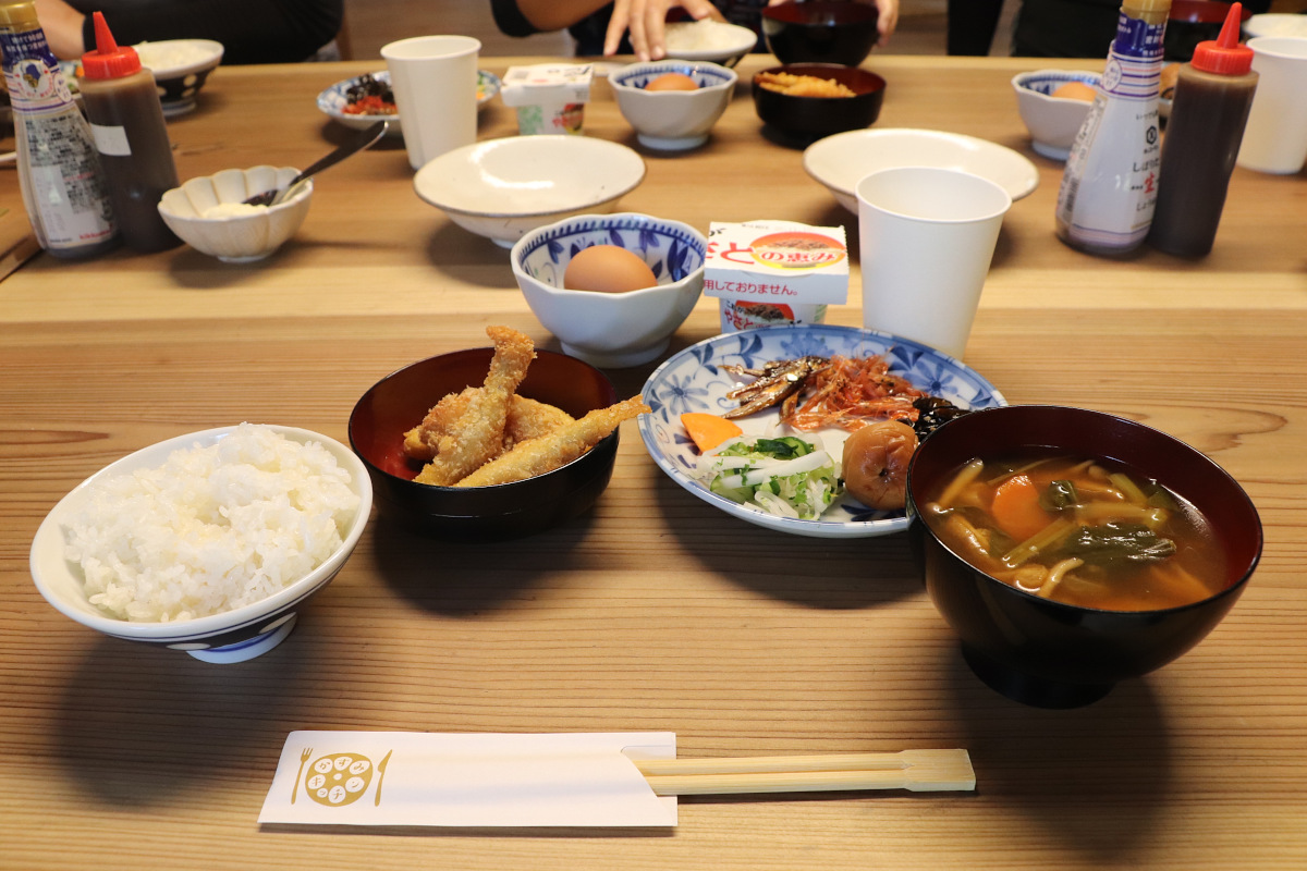 お昼御飯は茨城の名産品でいっぱい