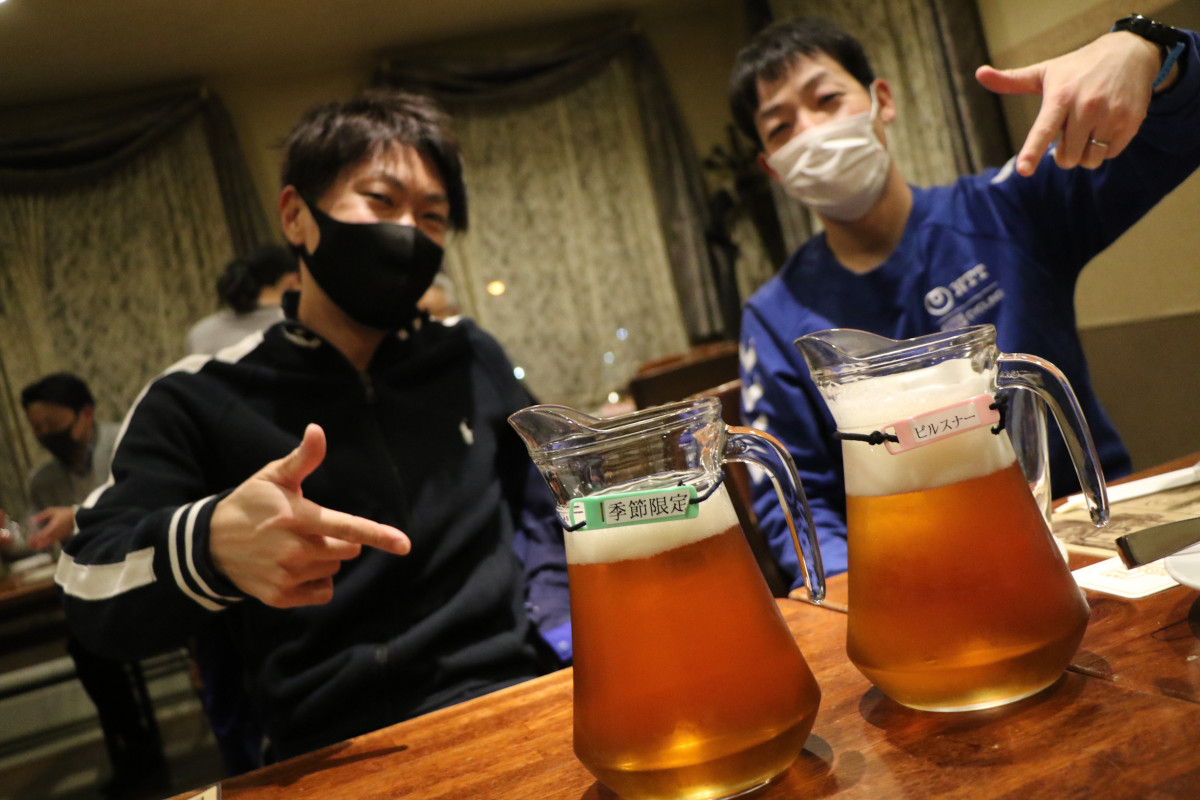 工房自慢のビール。 いろんな種類のビールがピッチャーで運ばれて来ます