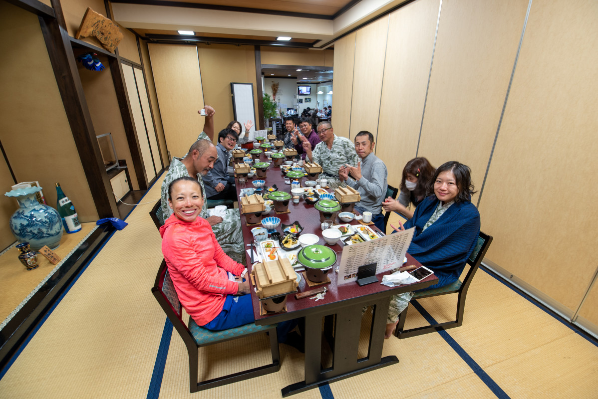 松茸茶碗蒸しなども登場した豪華な夕食タイム