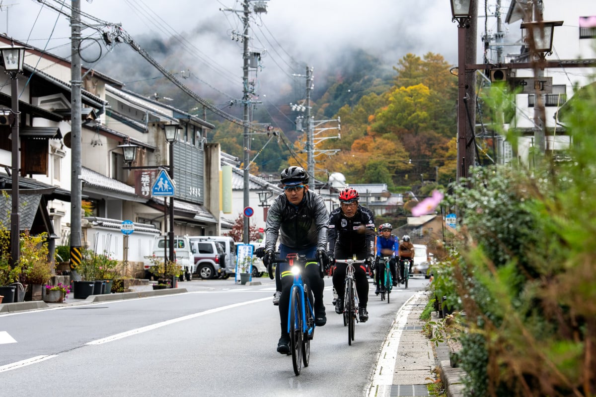 高遠城の城下町を通過していきます